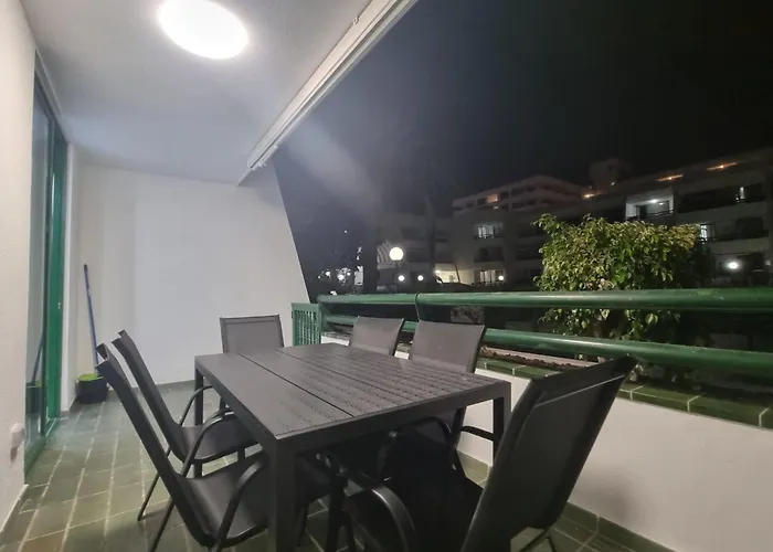 Casa Palmera 2 Only 150 Meters To The Beach, Heated Pool, Wifi, Sat-tv, Terrace, Location, Washing Machine