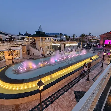 Casa Palmera 2 Only 150 Meters To The Beach, Heated Pool, Wifi, Sat-tv, Terrace, Location, Washing Machine Playa de las Américas