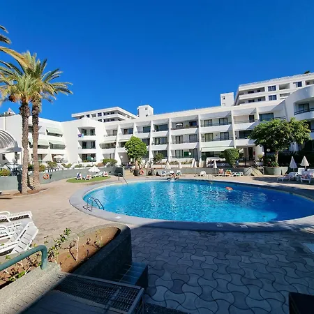 Casa Palmera Only 150 Meters To The Beach, Heated Pool, Wifi, Sat-tv, Terrace, Location, Washing Machine *