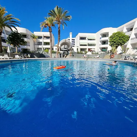 Casa Palmera Only 150 Meters To The Beach, Heated Pool, Wifi, Sat-tv, Terrace, Location, Washing Machine *