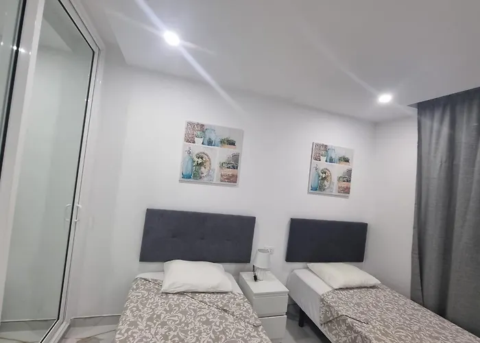 شقة Casa Palmera 2 Only 150 Meters To The Beach, Heated Pool, Wifi, Sat-tv, Terrace, Location, Washing Machine