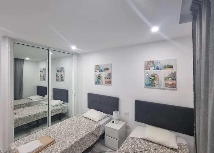 Casa Palmera 2 Only 150 Meters To The Beach, Heated Pool, Wifi, Sat-tv, Terrace, Location, Washing Machine شقة بلايا ذي لاس أميريكاس